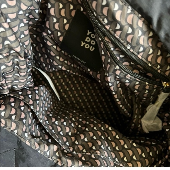 Stella & Dot Zip It Convertible Tote Bag - Picture 5 of 6